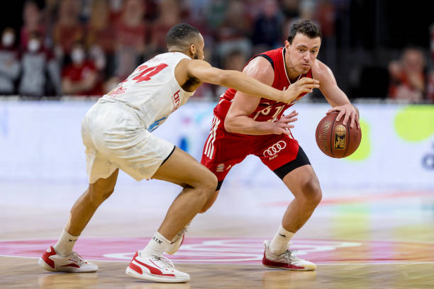 事中备受关 事中备受关