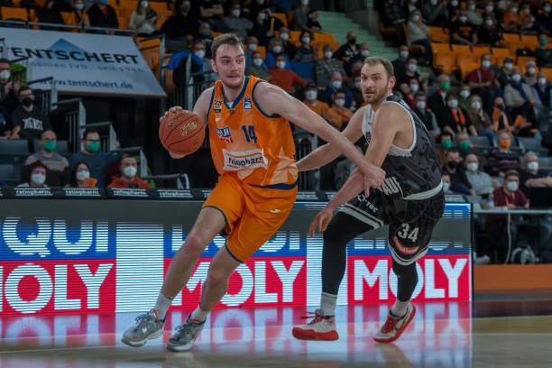 不可限量 不可限量