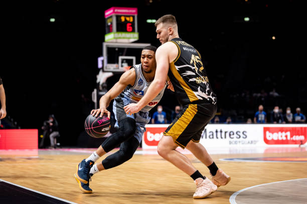 过去火箭常 过去火箭常